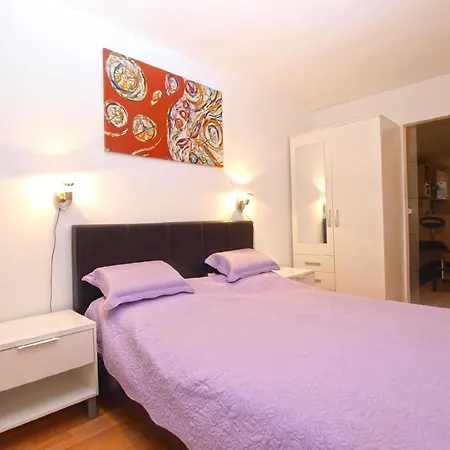 Апартаменты Fuer 5 Personen Ca 65 Qm In Pula, Istrien Istrische Riviera