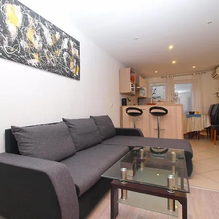Апартаменты Fuer 5 Personen Ca 65 Qm In Pula, Istrien Istrische Riviera *
